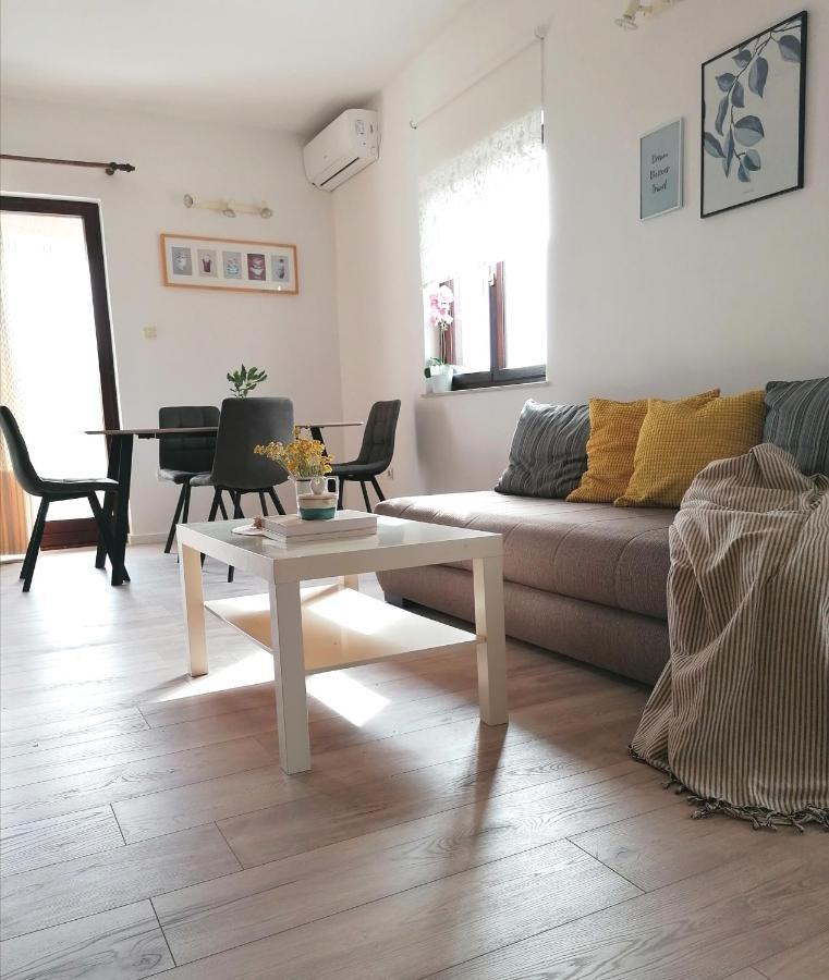 Apartment Mare Врси Экстерьер фото